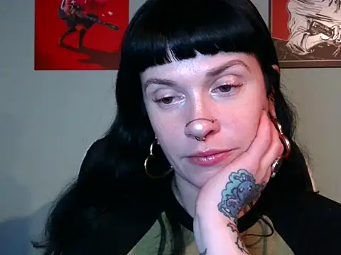 Snapshot of Marcelinegoddess chatting on 4, 1, 2025 Marcelinegoddess online show from 4, 1, 2025