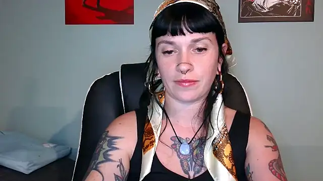 Snapshot of Marcelinegoddess chatting on 19, 10, 2025 Marcelinegoddess online show from 19, 10, 2025