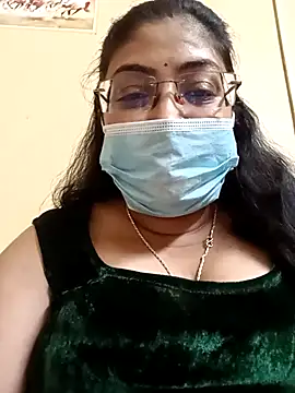 LAVERNIYA  online show from 5, 3, 2025