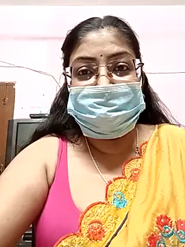 LAVERNIYA  online show from 6, 3, 2025