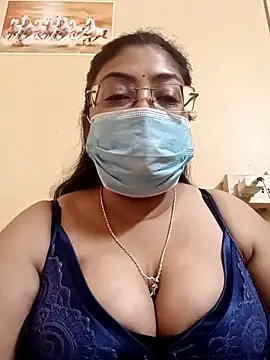 LAVERNIYA  online show from 7, 3, 2025