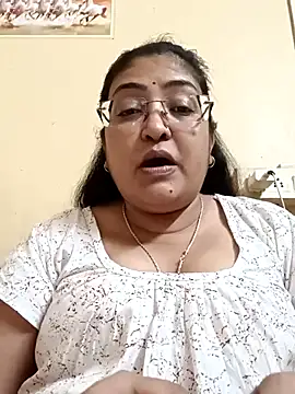 LAVERNIYA  online show from 7, 3, 2025