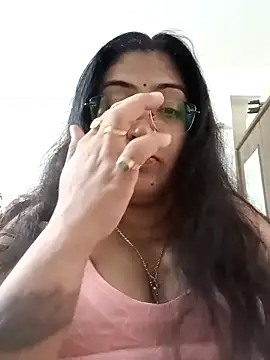 LAVERNIYA  online show from 12, 9, 2025