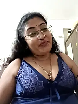 LAVERNIYA  online show from 13, 9, 2025