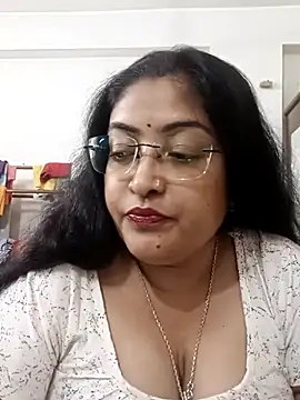 LAVERNIYA  online show from 23, 9, 2025