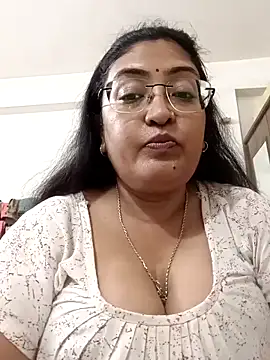 LAVERNIYA  online show from 26, 9, 2025
