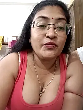 LAVERNIYA  online show from 7, 10, 2025