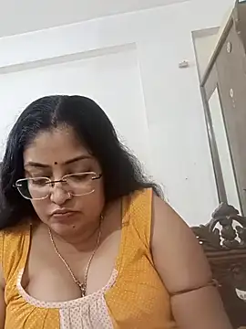 LAVERNIYA  online show from 18, 10, 2025