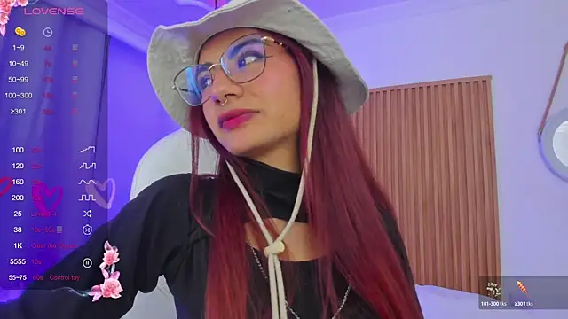 sophiecherry  online show from 8, 3, 2025