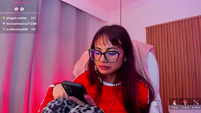 sophiecherry  online show from 8, 11, 2025