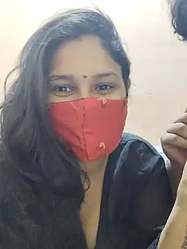 Snapshot of IND_COUPLE1 chatting on 8, 12, 2024 IND COUPLE1 online show from 8, 12, 2024