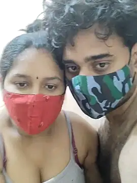 Snapshot of IND_COUPLE1 chatting on 20, 12, 2024 IND COUPLE1 online show from 20, 12, 2024