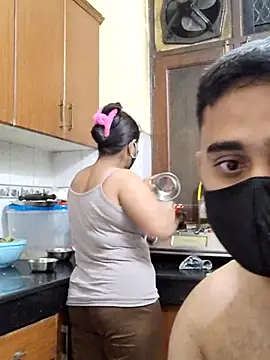 Snapshot of IND_COUPLE1 chatting on 26, 2, 2025 IND COUPLE1 online show from 26, 2, 2025