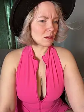 Snapshot of Charming_Daphny chatting on 25, 2, 2026 Charming Daphny online show from 25, 2, 2026