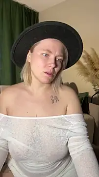 Charming Daphny online show from 9, 4, 2026