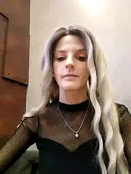 Snapshot of _LittleAngel_ chatting on 6, 1, 2025 LittleAngel online show from 6, 1, 2025