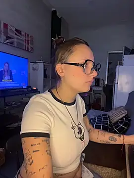 Hawitxui online show from 3, 12, 2025