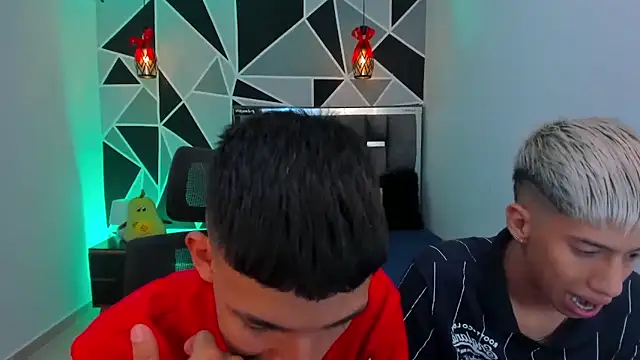 Snapshot of Juan_Nd_Steven chatting on 23, 4, 2026 Juan Nd Steven online show from 23, 4, 2026