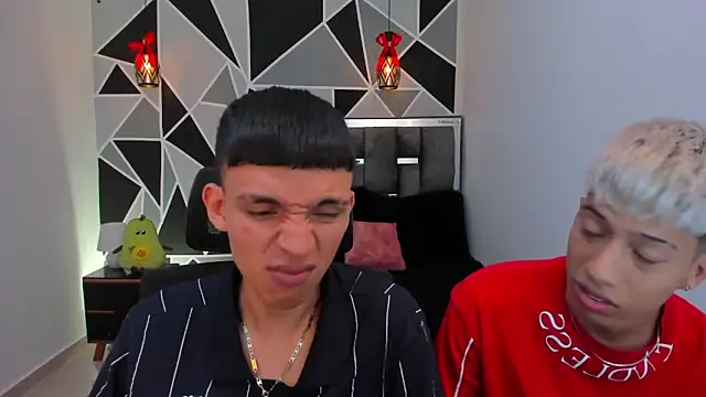Snapshot of Juan_Nd_Steven chatting on 30, 4, 2026 Juan Nd Steven online show from 30, 4, 2026