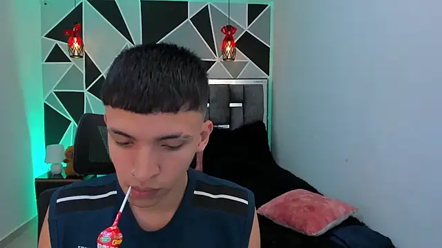 Snapshot of Juan_Nd_Steven chatting on 7, 5, 2026 Juan Nd Steven online show from 7, 5, 2026