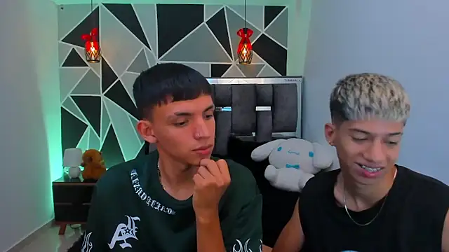 Snapshot of Juan_Nd_Steven chatting on 16, 5, 2026 Juan Nd Steven online show from 16, 5, 2026