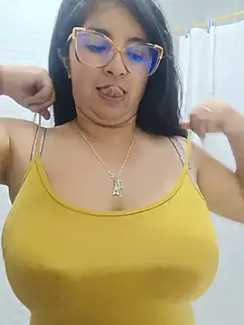 Snapshot of _Angelinaandrade_ chatting on 26, 5, 2026 Angelinaandrade online show from 26, 5, 2026