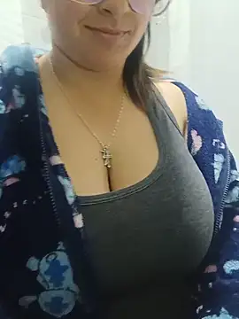  Angelinaandrade  online show from 20, 6, 2026