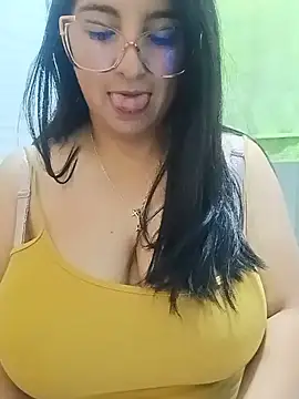  Angelinaandrade  online show from 8, 7, 2026
