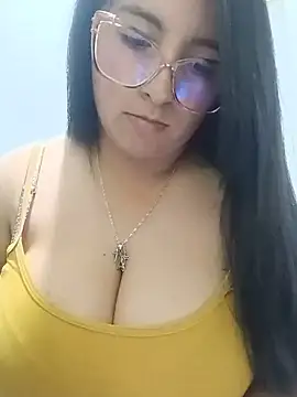  Angelinaandrade  online show from 23, 7, 2026
