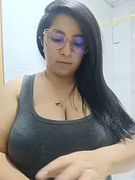  Angelinaandrade  online show from 28, 7, 2026