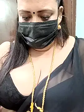 Snapshot of ashikaa_r chatting on 2, 2, 2025 ashikaa r online show from 2, 2, 2025