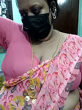 Snapshot of ashikaa_r chatting on 23, 4, 2026 ashikaa r online show from 23, 4, 2026