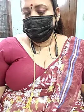 Snapshot of ashikaa_r chatting on 28, 4, 2026 ashikaa r online show from 28, 4, 2026