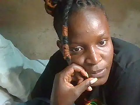 Snapshot of pretty_prickle chatting on 18, 2, 2025 pretty prickle online show from 18, 2, 2025