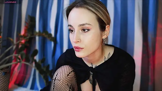 Snapshot of aviva_faith chatting on 2, 12, 2025 aviva faith online show from 2, 12, 2025