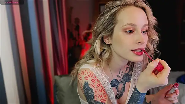 Snapshot of aviva_faith chatting on 22, 12, 2025 aviva faith online show from 22, 12, 2025