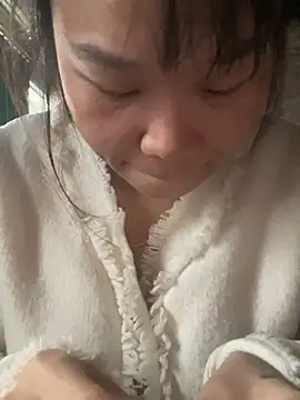 Snapshot of Laura8910 chatting on 11, 12, 2024 Laura8910 online show from 11, 12, 2024