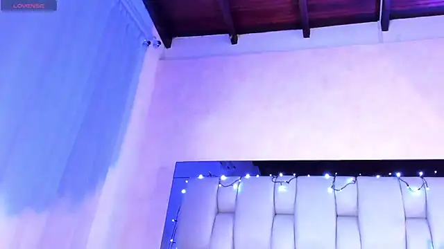 sophiieTaylor1 online show from 29, 1, 2025