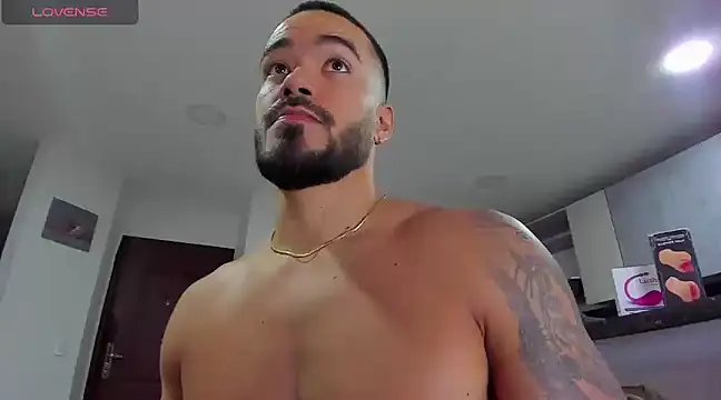Snapshot of Alexander_Martines chatting on 19, 1, 2025 Alexander Martines online show from 19, 1, 2025