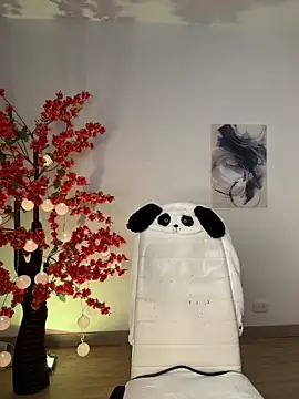 VictoriaHiill online show from 18, 4, 2026