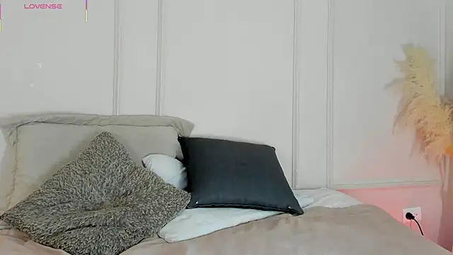 Snapshot of Mariapettit chatting on 28, 5, 2026 Mariapettit online show from 28, 5, 2026