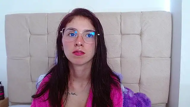 mildre303av online show from 13, 1, 2025