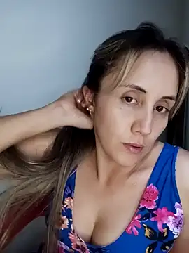 Snapshot of Isabel23zr chatting on 14, 12, 2024 Isabel23zr online show from 14, 12, 2024