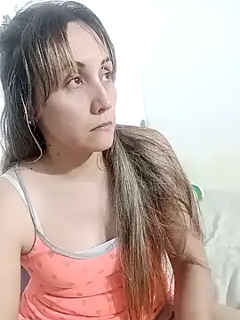 Snapshot of Isabel23zr chatting on 15, 1, 2025 Isabel23zr online show from 15, 1, 2025