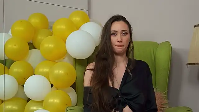 AliceMunro online show from 28, 2, 2025