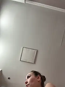 AliceMunro online show from 8, 3, 2025