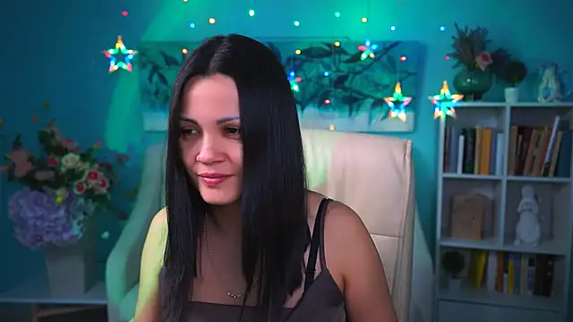 KarolinaRobinson online show from 6, 12, 2024