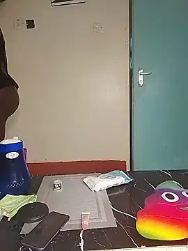 melaninebony1 online show from 4, 4, 2026