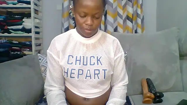 Snapshot of Petite_254 chatting on 8, 10, 2025 Petite 254 online show from 8, 10, 2025