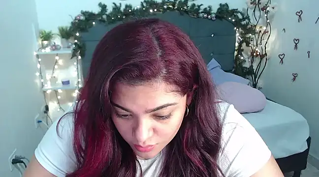 Snapshot of KathyGonzalez chatting on 22, 12, 2024 KathyGonzalez online show from 22, 12, 2024